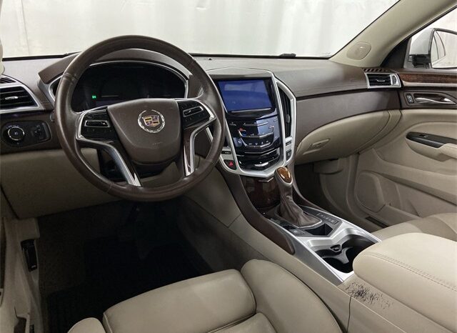 
								2016 Cadillac SRX Performance full									