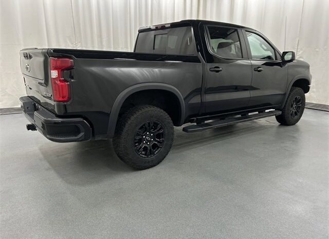 
								2022 Chevrolet Silverado 1500 ZR2 full									