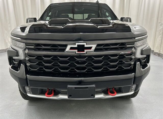 
								2022 Chevrolet Silverado 1500 ZR2 full									