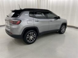 
										2018 Jeep Compass Latitude full									