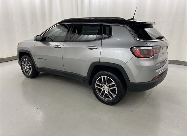 
								2018 Jeep Compass Latitude full									