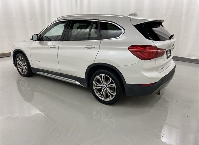 
								2016 BMW X1 full									