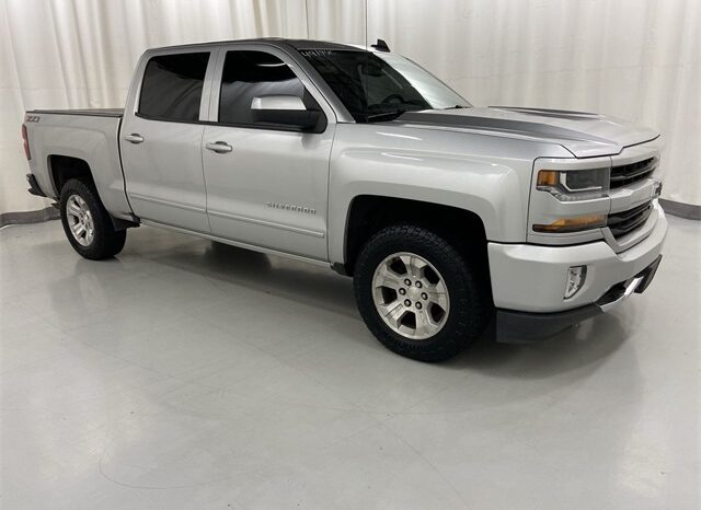 
								2018 Chevrolet Silverado 1500 LT2 full									