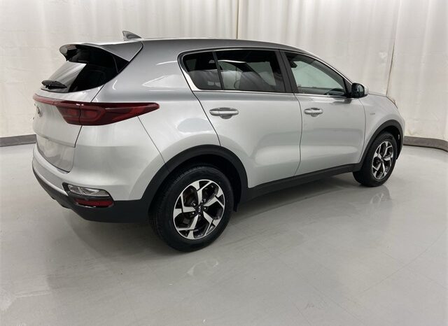 
								2022 Kia Sportage LX full									